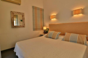 Villa Vale Do Lobo 2 - 3 bedroom Townhouse Perfect for Families- Close to amenities, Vale De Lobo